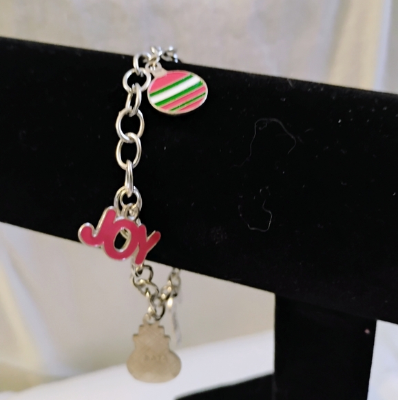 Hand Crafted Christmas Charm Bracelet - Picture 3 of 4